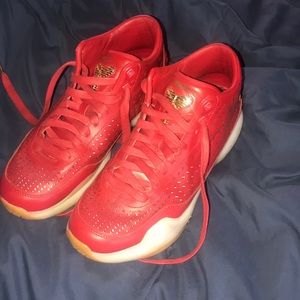 men’s size 10 kobe 10 ext